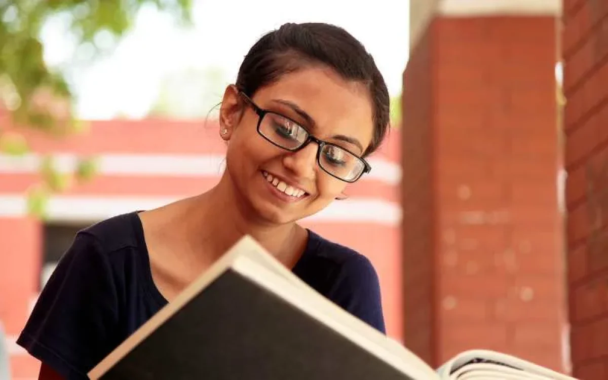 The Student Life and Experience at Britts Imperial University College 2 The Student Life and Experience at Britts Imperial University College